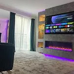 The Exclusive Jacuzzi Apartment With Fireplace & Parking